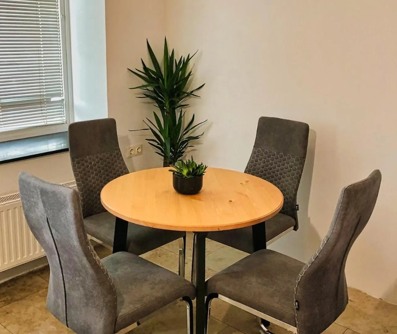 Apartment Charmante Wohnung Nahe Wiener Stadthalle Austria